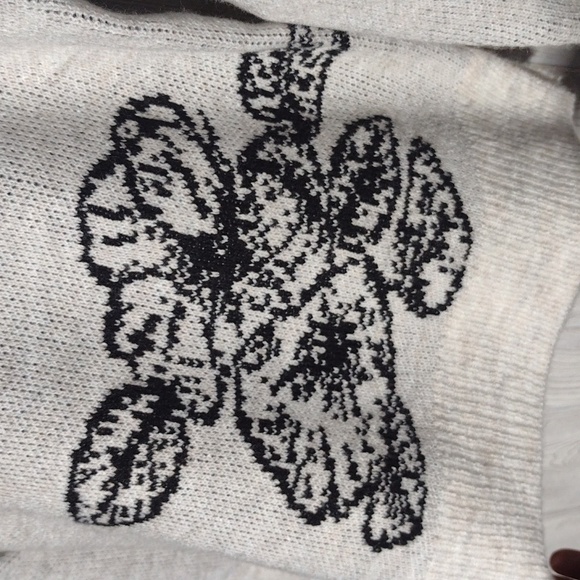 NWT Gorgeous Floral Knit Sweater - Picture 15 of 16